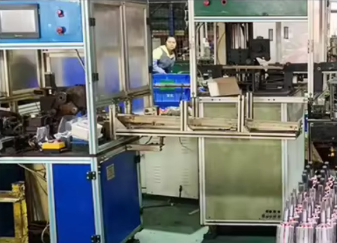 Chongqing Mona Machinery Electronic Co., Ltd. ligne de production du fabricant